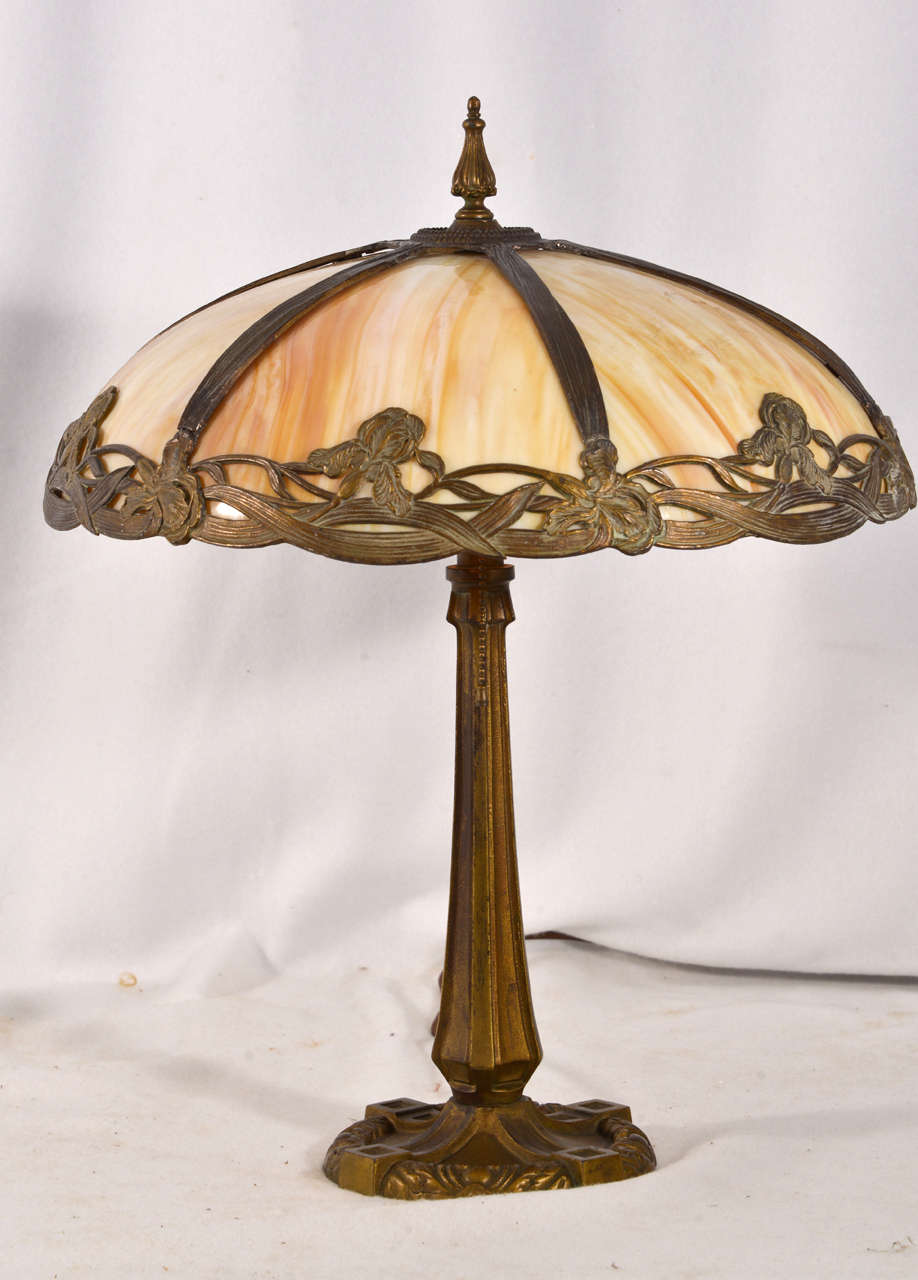 Beautiful Bent Slag Glass table lamp.