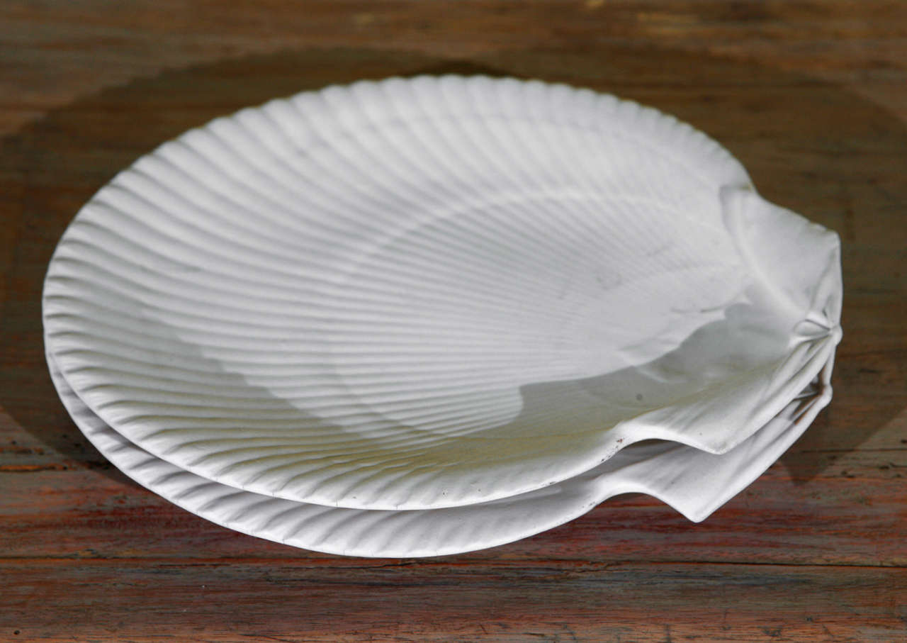 Pair of Wedgwood White Unglazed Porcelain Shell Form Plates 4