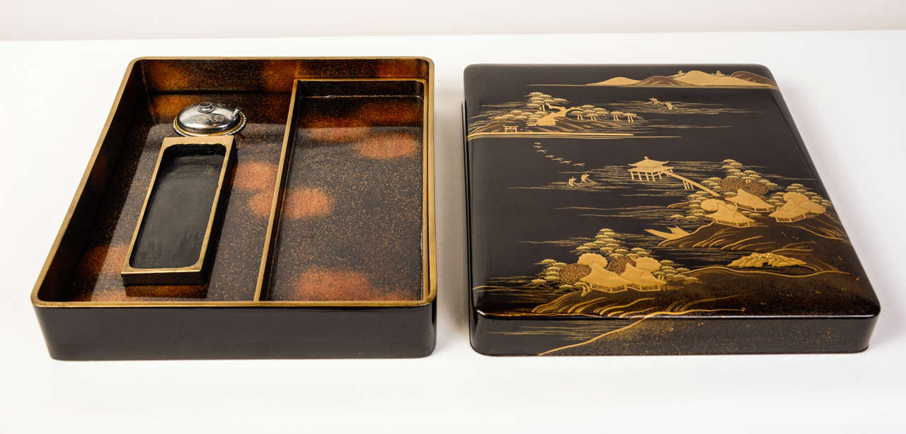 19thc. Suzuribako Japanese Lacquer Writing Box In Excellent Condition In Paris, FR
