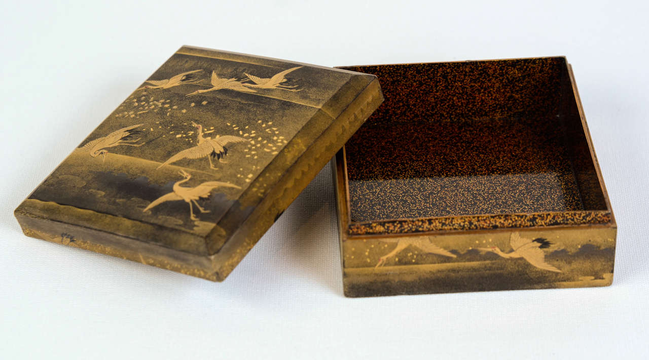19th Century Golden Japanese Lacquered Box 3