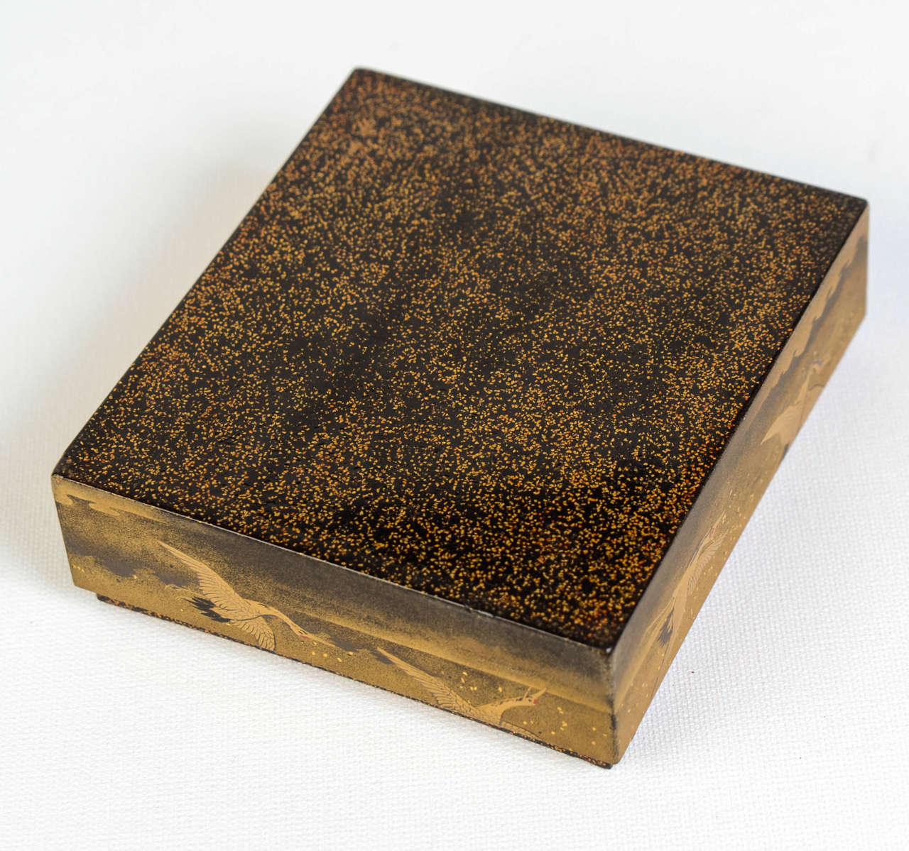 19th Century Golden Japanese Lacquered Box 5