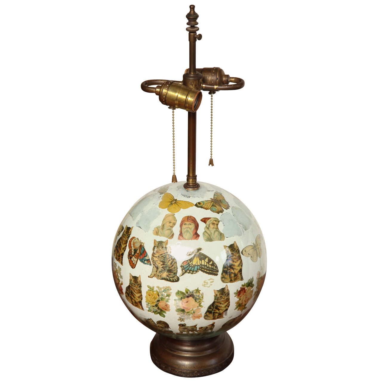A Globe, De Coupage Lamp