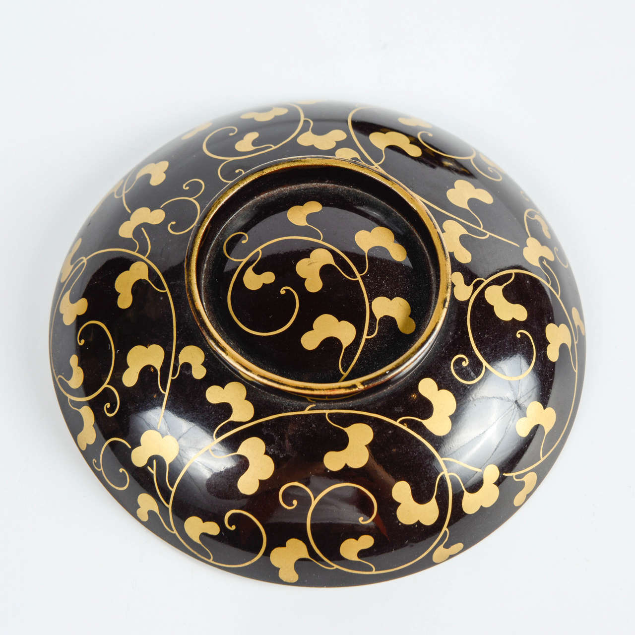 Wood Japanese Black and Gold Laquered Covered Bowl For Sale