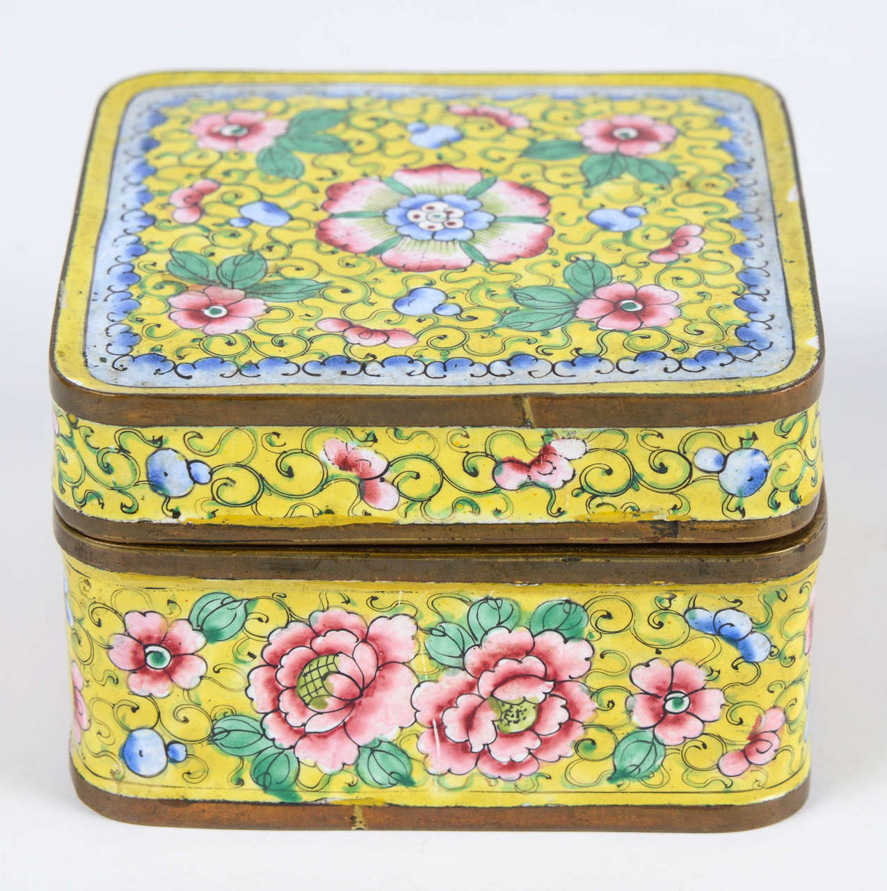 Chinese 19th Century Enamel Canton Box For Sale