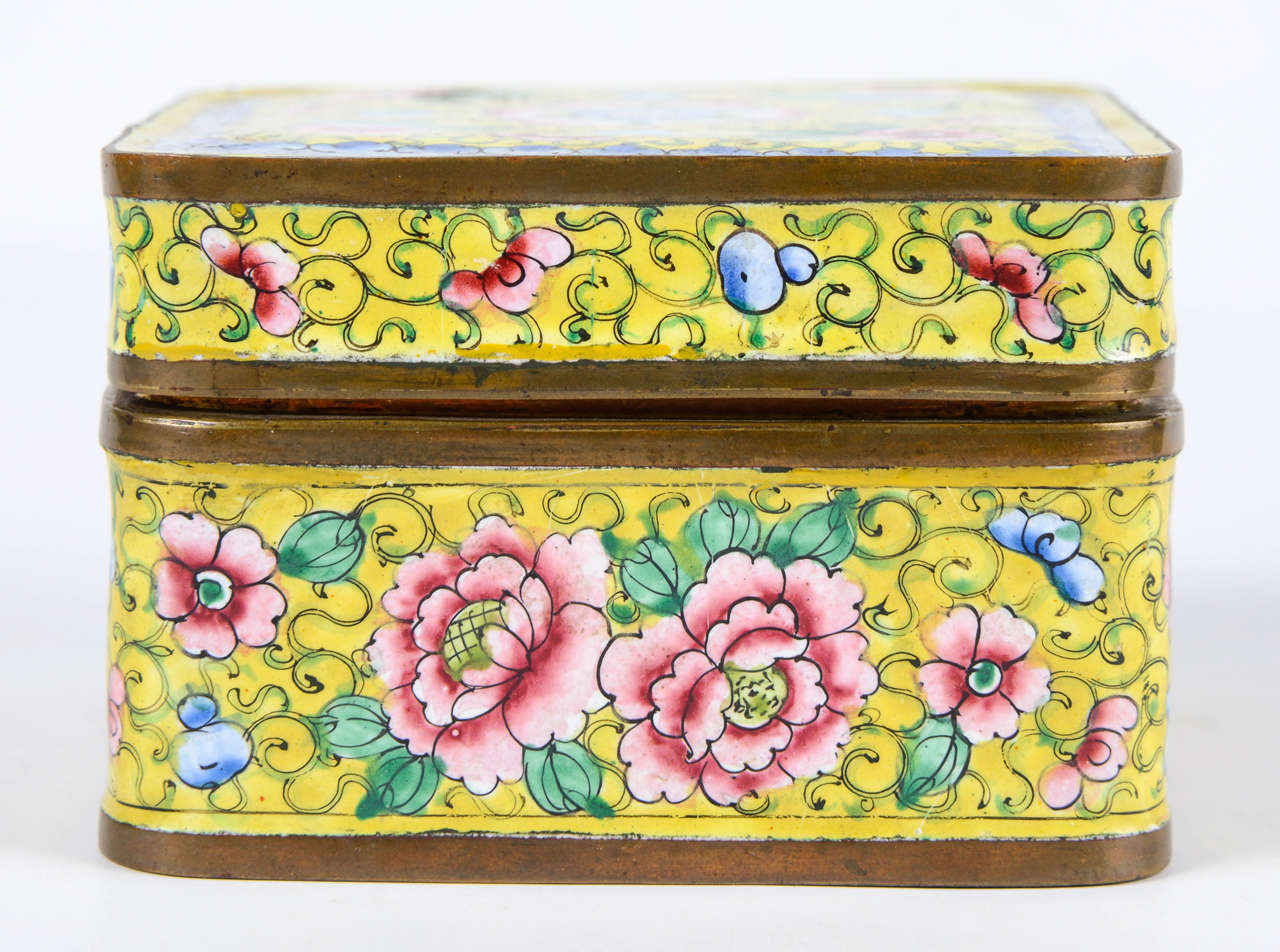 19th Century Enamel Canton Box In Excellent Condition For Sale In Paris, FR