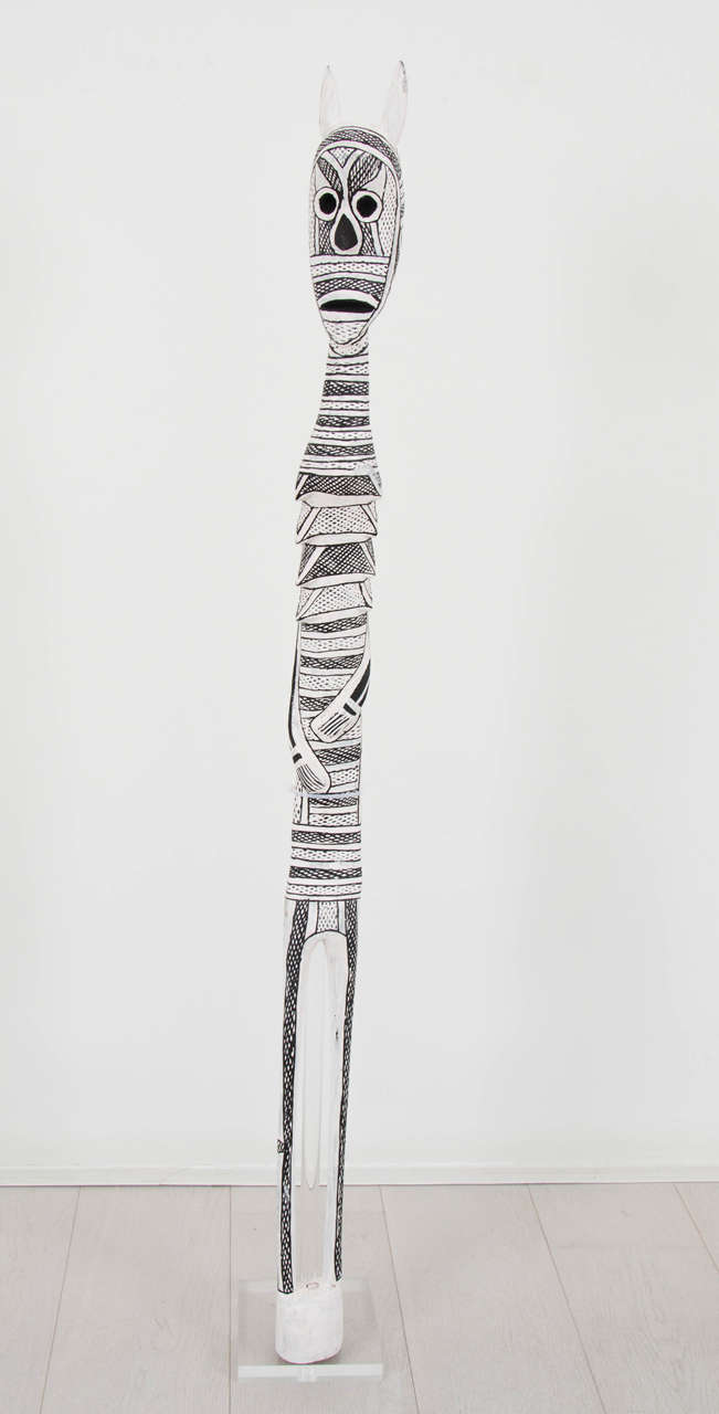 Nawurapu Wununmurra - "Mokuy" - Carving

Contemporary Australian Aboriginal Art

Mokuy statues are a traditional type of work, being sacred objects for the Yolnu, which is divided into two moiety clans, the Yirritja and Dhuwa. Mokuy