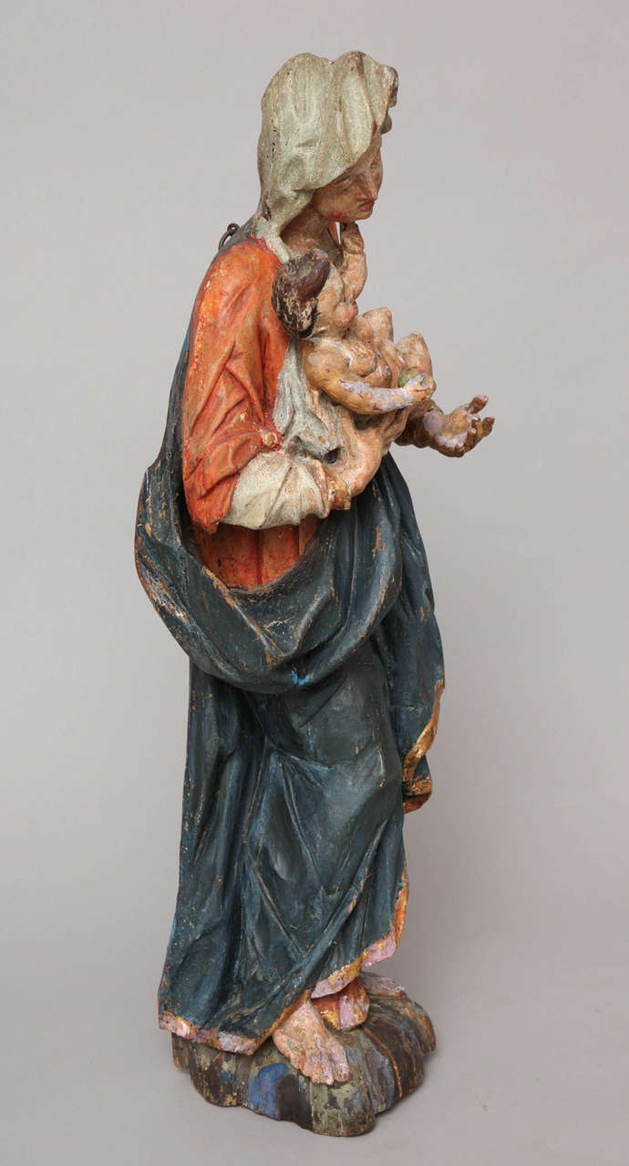 German 17th Century Sculpture of Polychrome Wood of the Madonna and Child For Sale 3