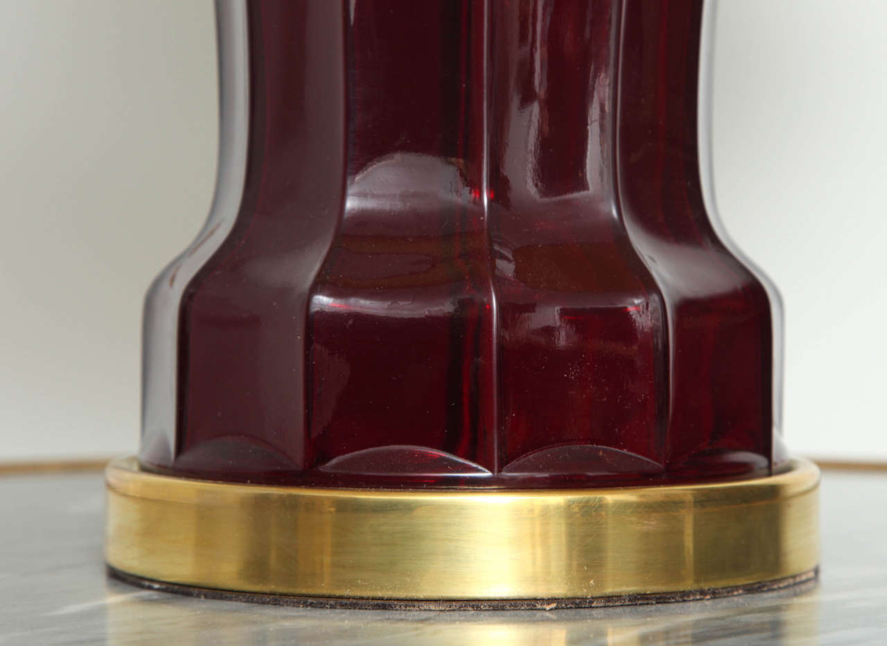 Rubin-Glas-Lampe im viktorianischen Stil (amerikanisch) im Angebot