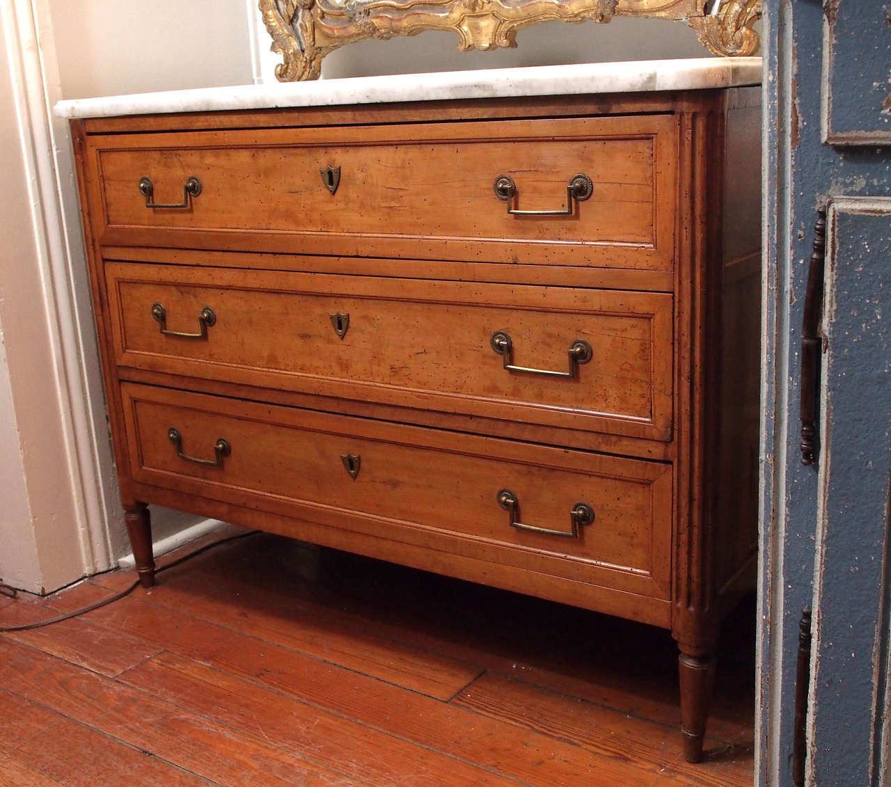 Directoire  Commode In Excellent Condition For Sale In New Orleans, LA