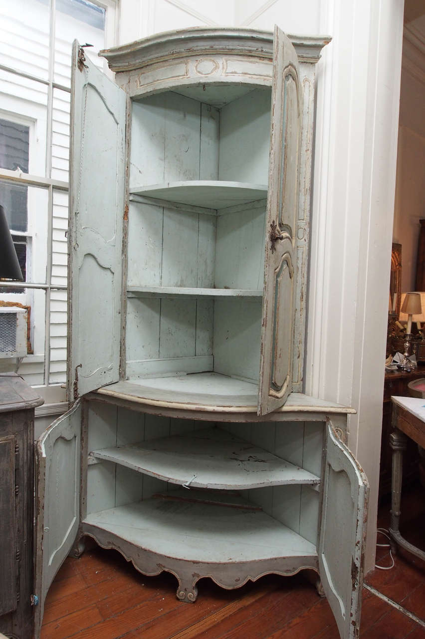 Iron 18th century french painted  corner cabinet