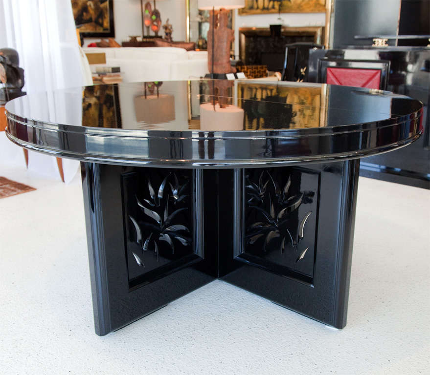 Lacquered Dining Table and Chairs by James Mont 1