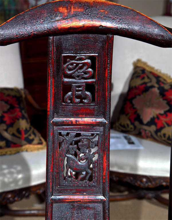 lacquered chinese furniture