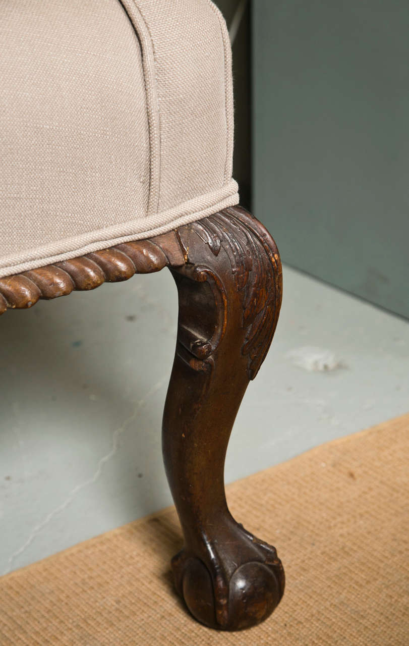 1860's English Camelback Settee With Claw Ball Feet In Excellent Condition In Stamford, CT