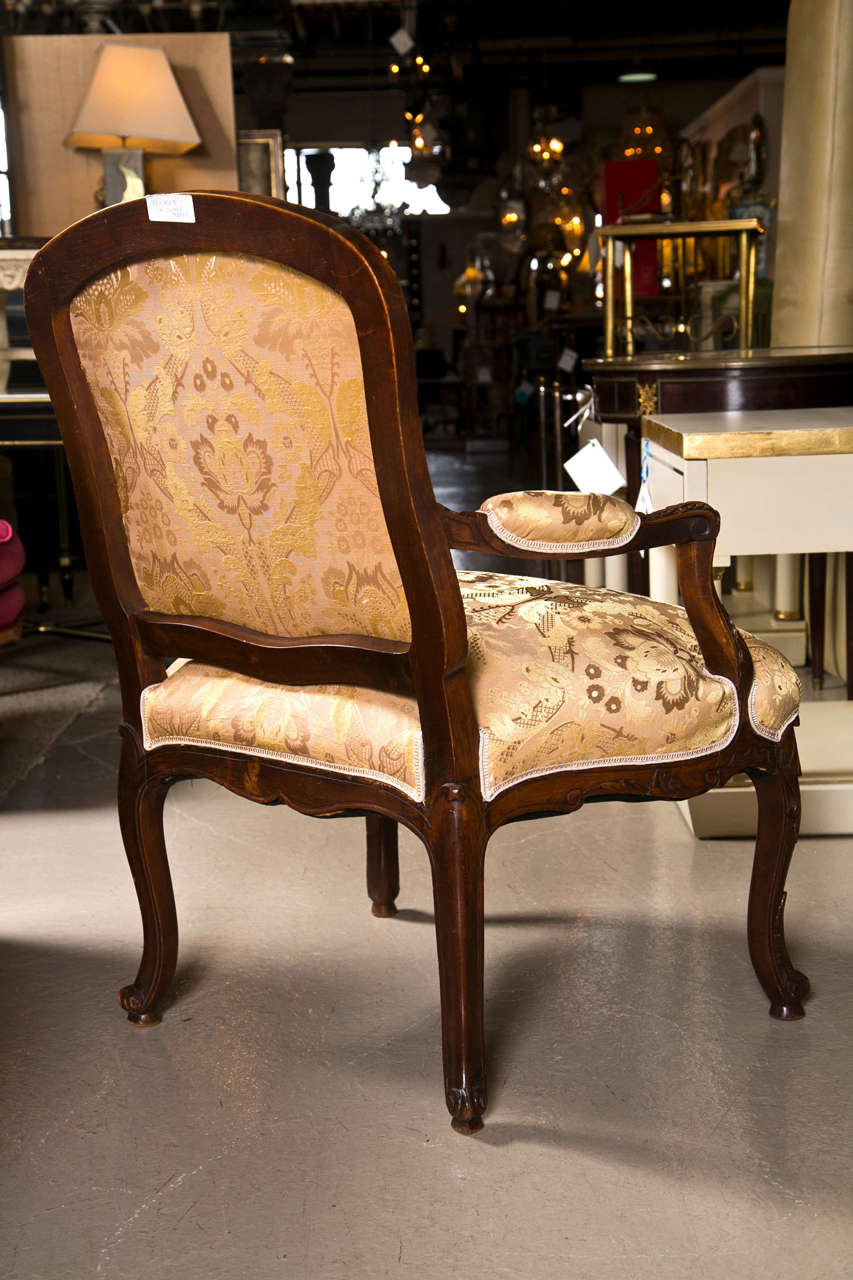 Pair of French Louis XV Style Walnut Bergeres 3