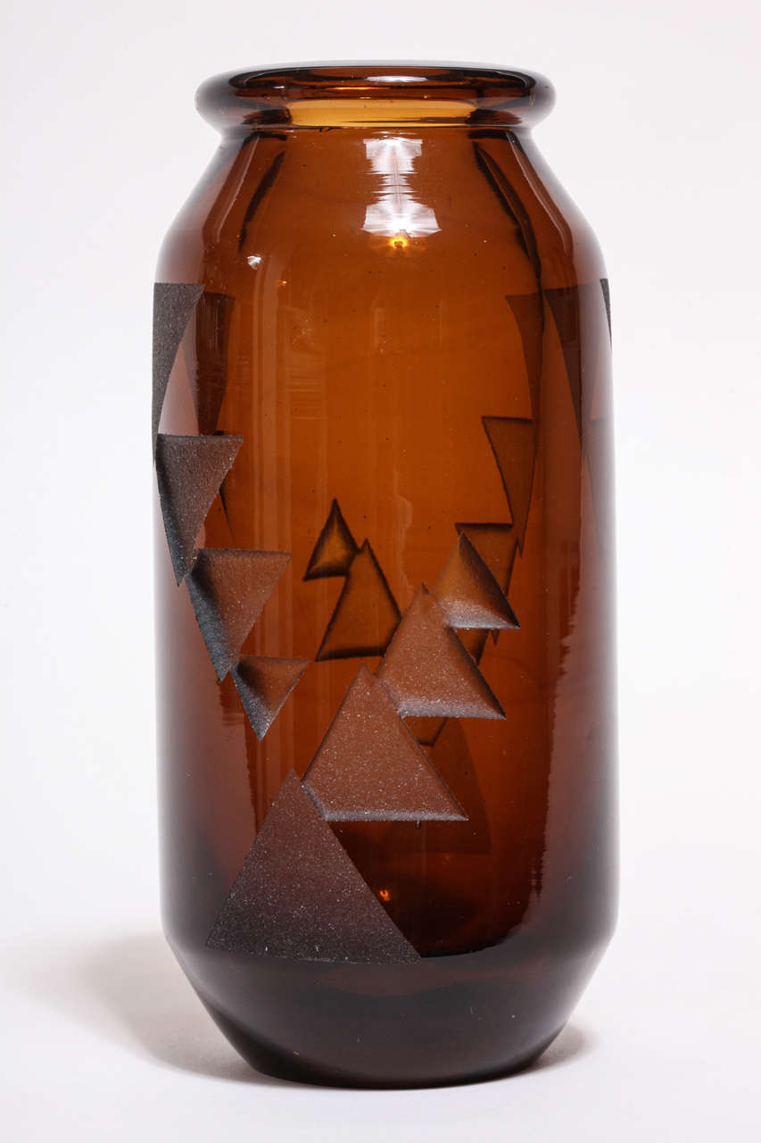 Jean Luce Art Deco Amber Etched Glass Vase In Excellent Condition In New York, NY