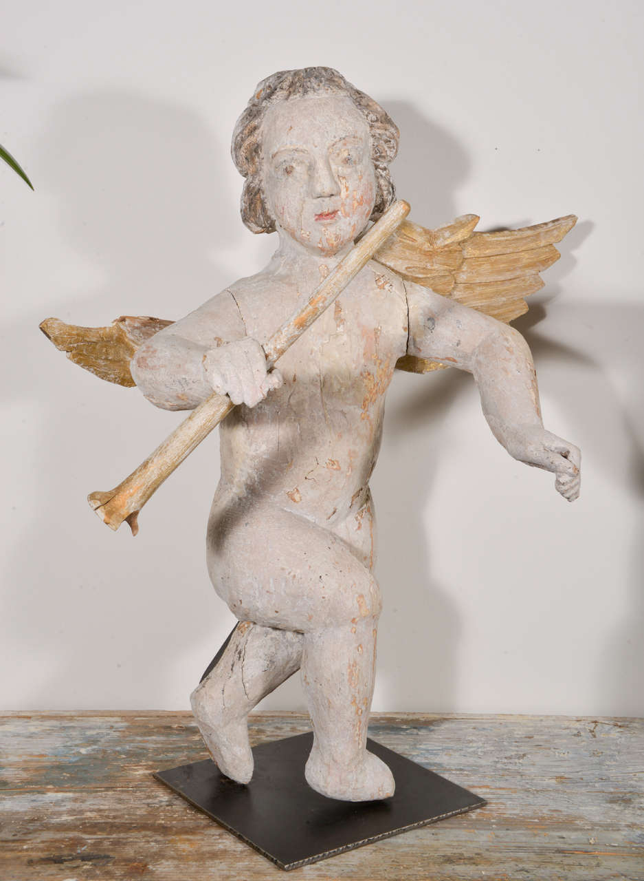 18th Century and Earlier Pair of 17th Century Carved Winged Angels
