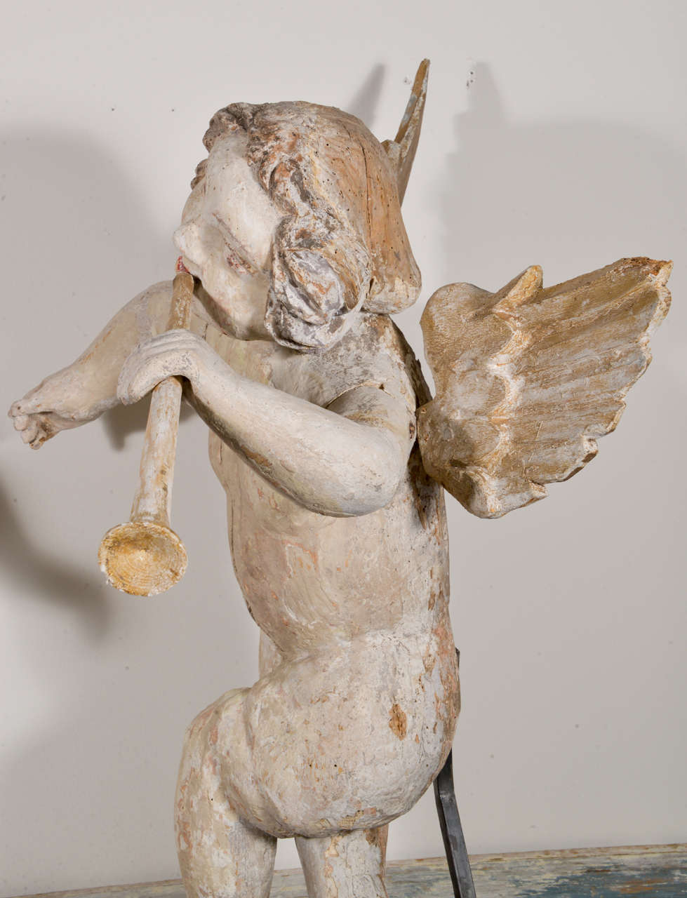 Pair of 17th Century Carved Winged Angels 4
