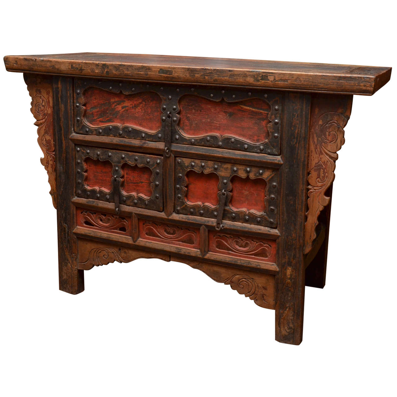 Q'ing Dynasty Shanxi Three-Drawer Lacquered Altar Coffer with Iron Trim For Sale