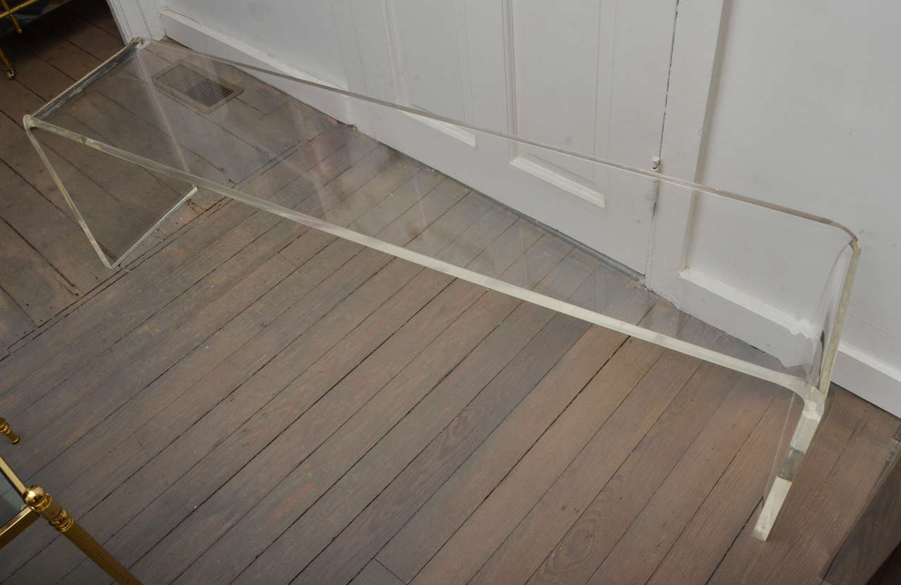 Lucite Bench In Excellent Condition In Bridgehampton, NY