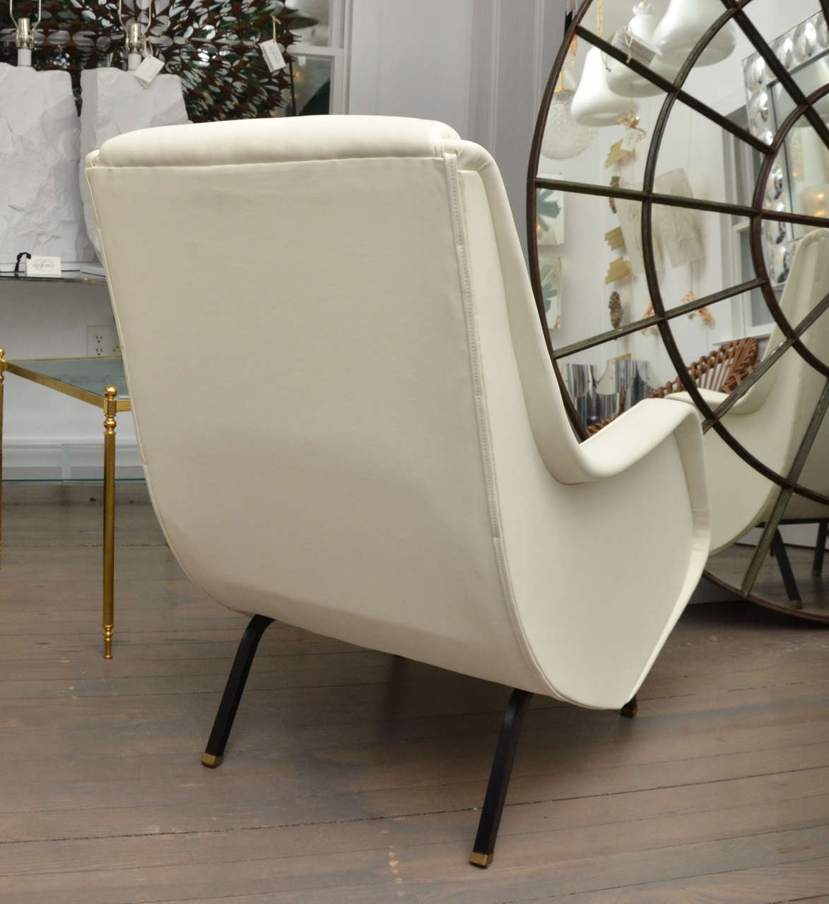 Mid-20th Century Pair of White Leather Chairs