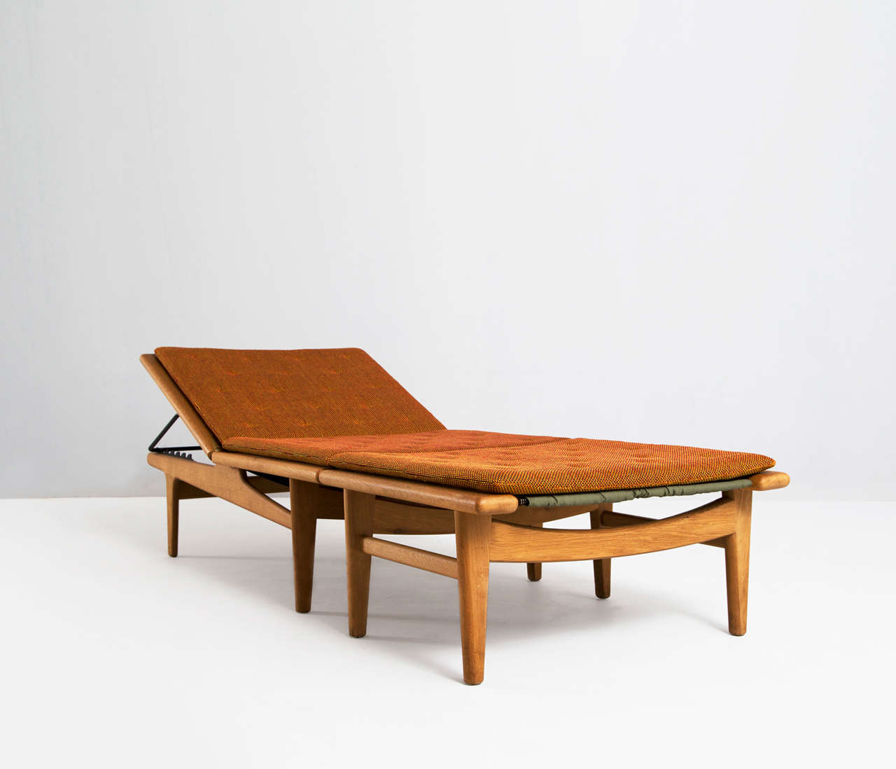 Danish Solid Oak Hans J. Wegner Chaise Longue for Getama