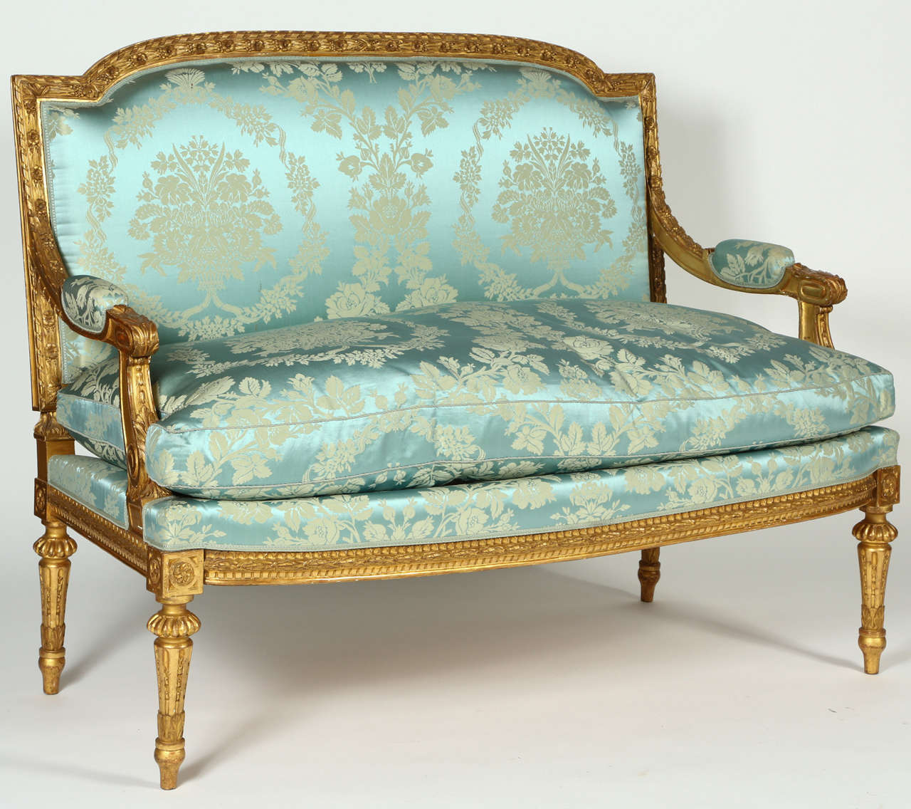 Français Canapé de style Louis XVI en bois doré français