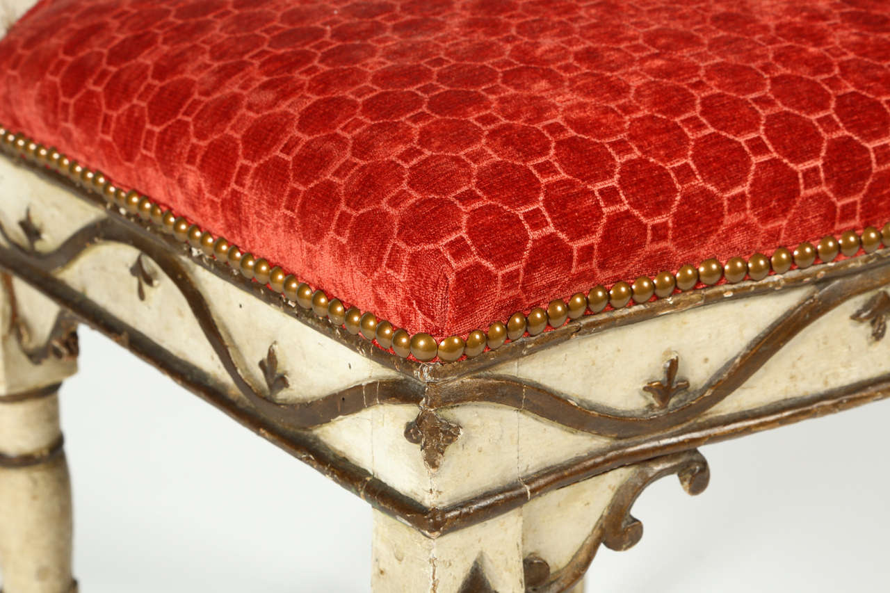 Louis XVIII Parcel-Gilt Upholstered Chair In Good Condition In Los Angeles, CA
