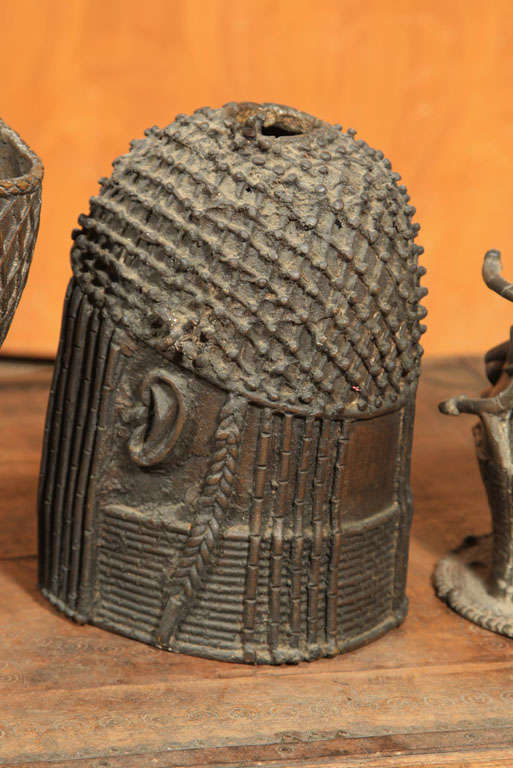 Bronze  Head  from  Benin,  Nigeria For Sale 1