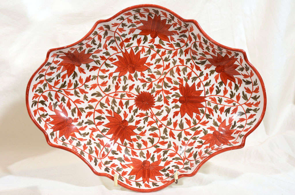 Early 19th Century A Set of Serving Dishes, Late 18th Century Red Clobbered Creamware Dishes