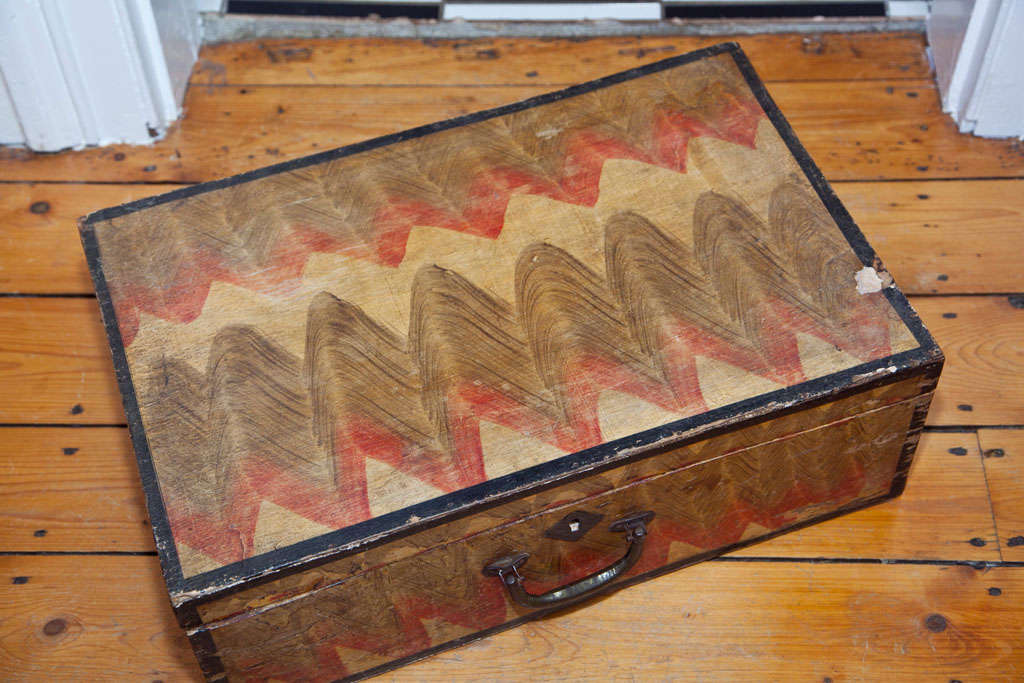 Hand-Painted American Naive Grain-Painted Decorative Wooden Suitcase For Sale