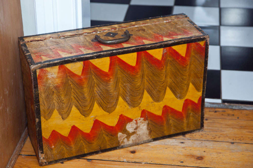 20th Century American Naive Grain-Painted Decorative Wooden Suitcase For Sale