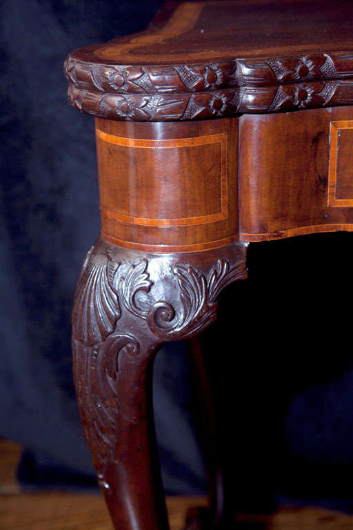 George III.-Spieltisch mit Intarsien und Flip-Top (Britisch) im Angebot