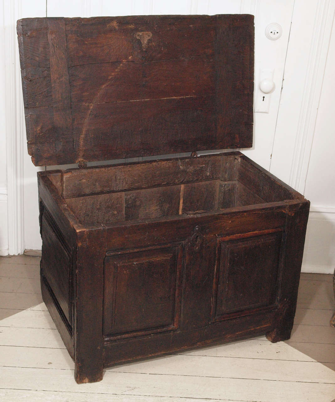 Country 18th c. Oak Box For Sale