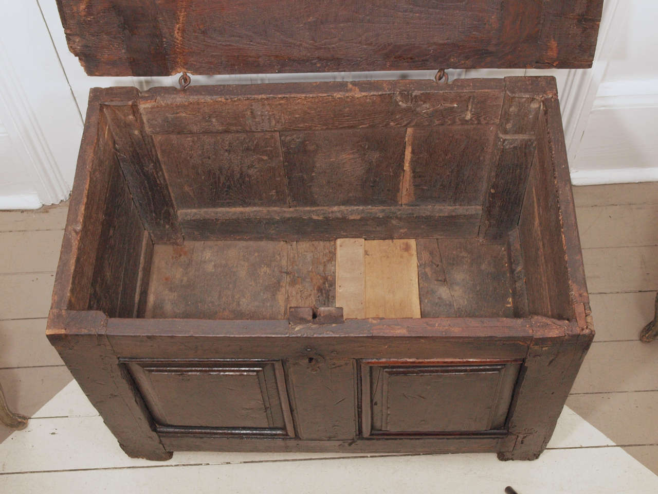 18th c. Oak Box In Good Condition For Sale In New Orleans, LA