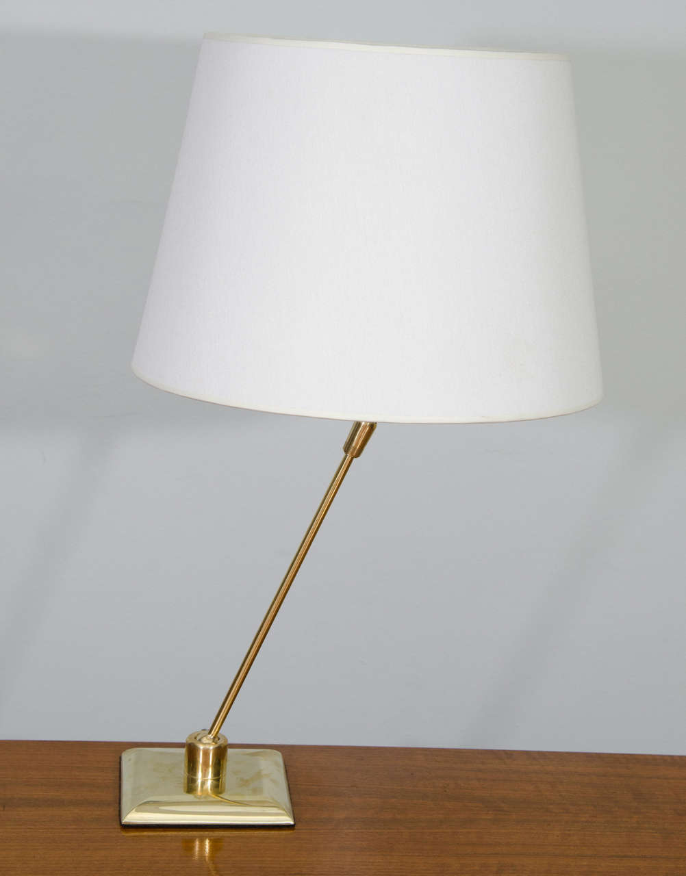 1950s Articulated Desk Lamp In Excellent Condition In Newburgh, NY