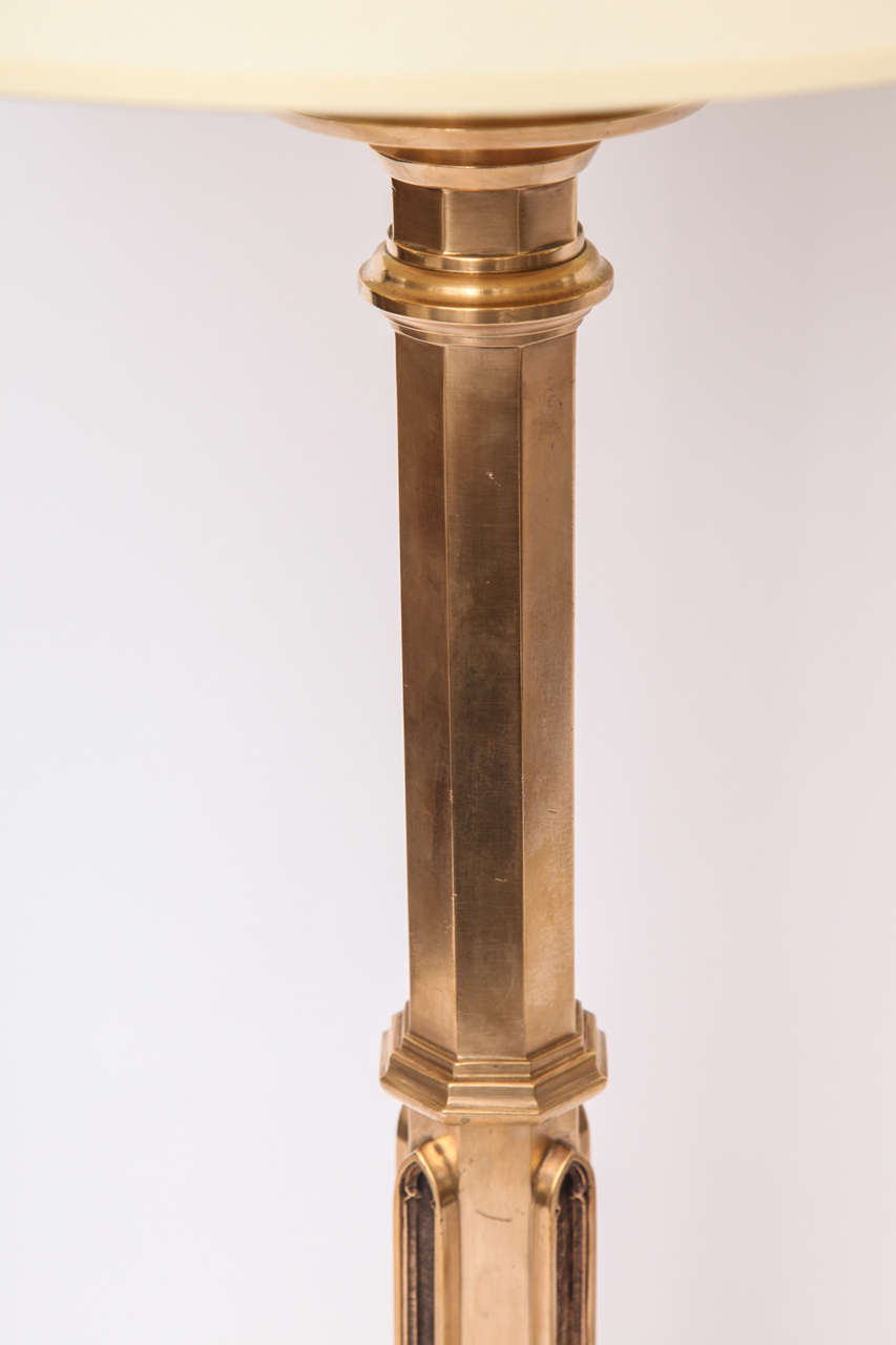 1920s Art Deco Gothic Modern Polished Brass Table Lamp In Excellent Condition In New York, NY