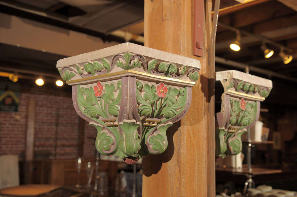 Pair of Painted Art Nouveau Hanging Brackets In Good Condition In San Francisco, CA