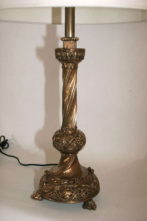 20th Century Pair of French Art Deco Bronze Table Lamps For Sale
