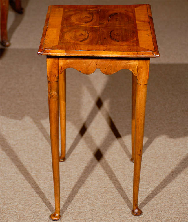 Small English Oyster Veneered Walnut Side Table 3