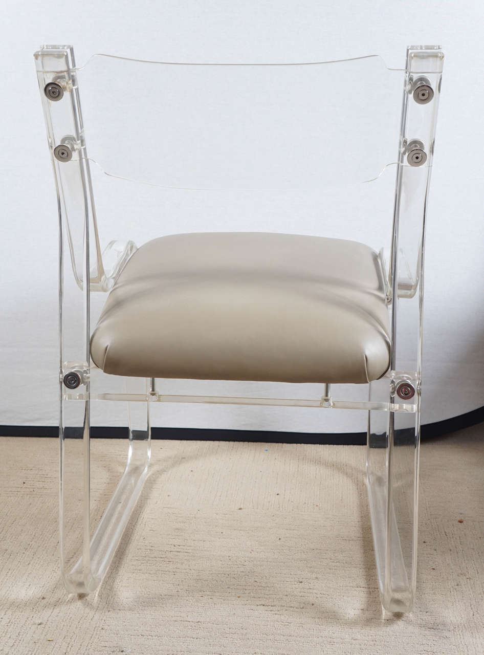 Mid-Century Lucite Chair In Excellent Condition In Hudson, NY