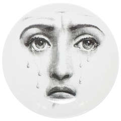 Tema e Variazione Porcelain Plate by Piero Fornasetti Tema e Variazione Porcelain Plate by Piero Fornasetti