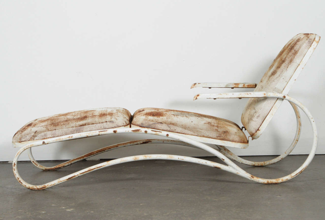 Mid-20th Century Pair of Sculptural Iron Chaise Lounges
