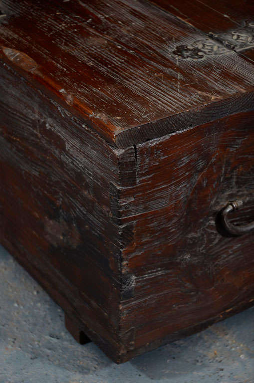 Elmwood Coin Chest For Sale 5