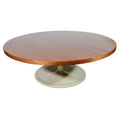 Walnut Tulip Cocktail Table in the Manner of Eero Saarinen