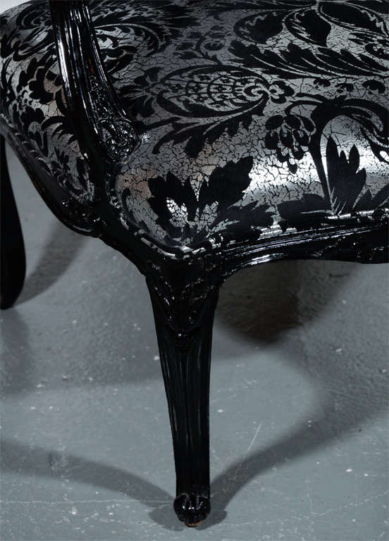 Hollywood Regency Bergere Chair in Embossed Velvet & Black Lacquer In Good Condition In Fort Lauderdale, FL
