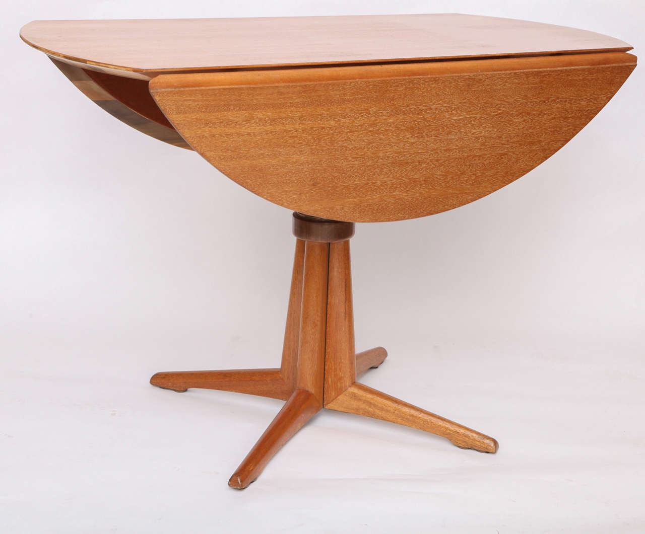 Mid-Century Modern American 1940s Modernist Table