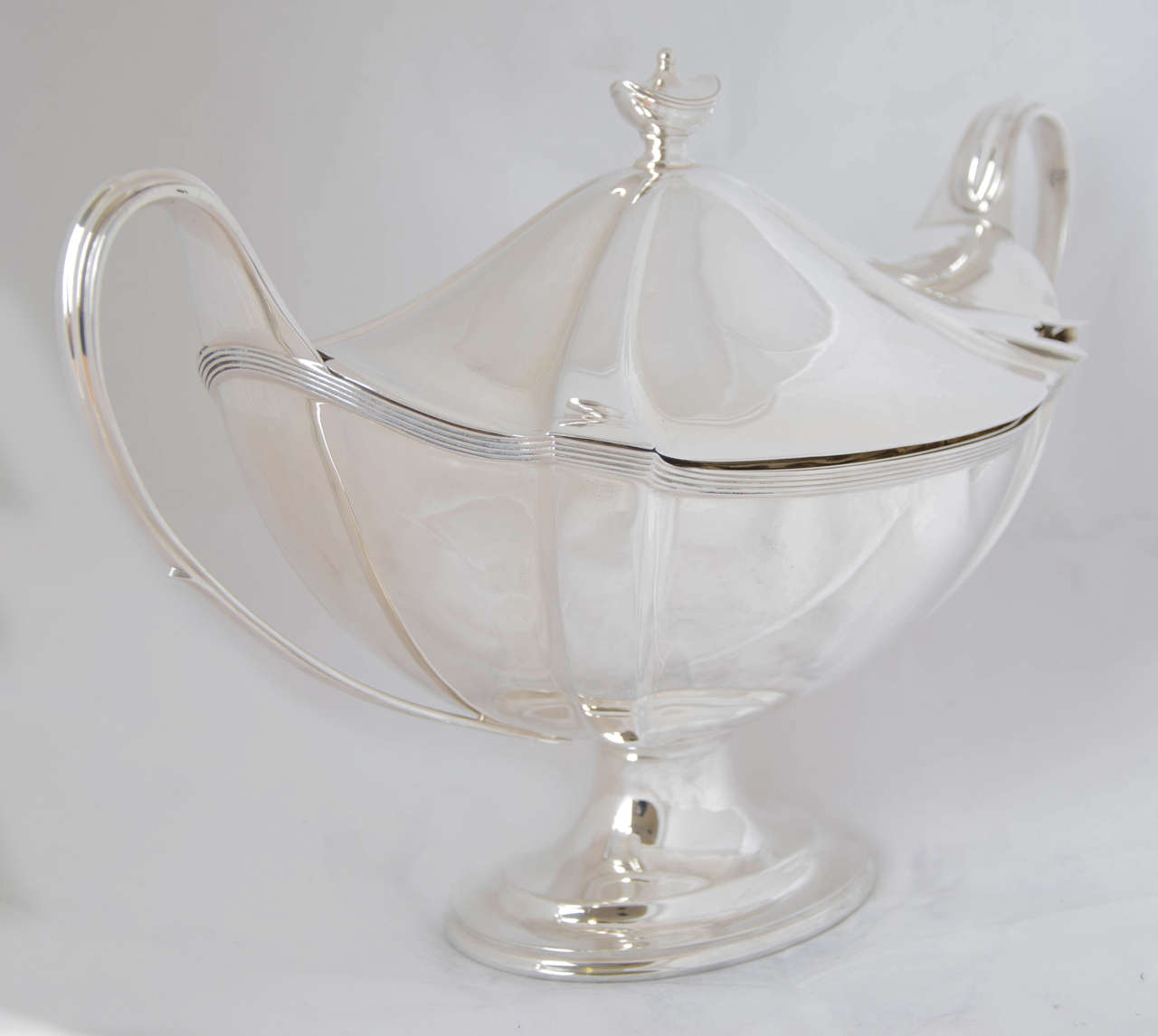 19th Century Antique Victorian Silver Soup Tureen For Sale