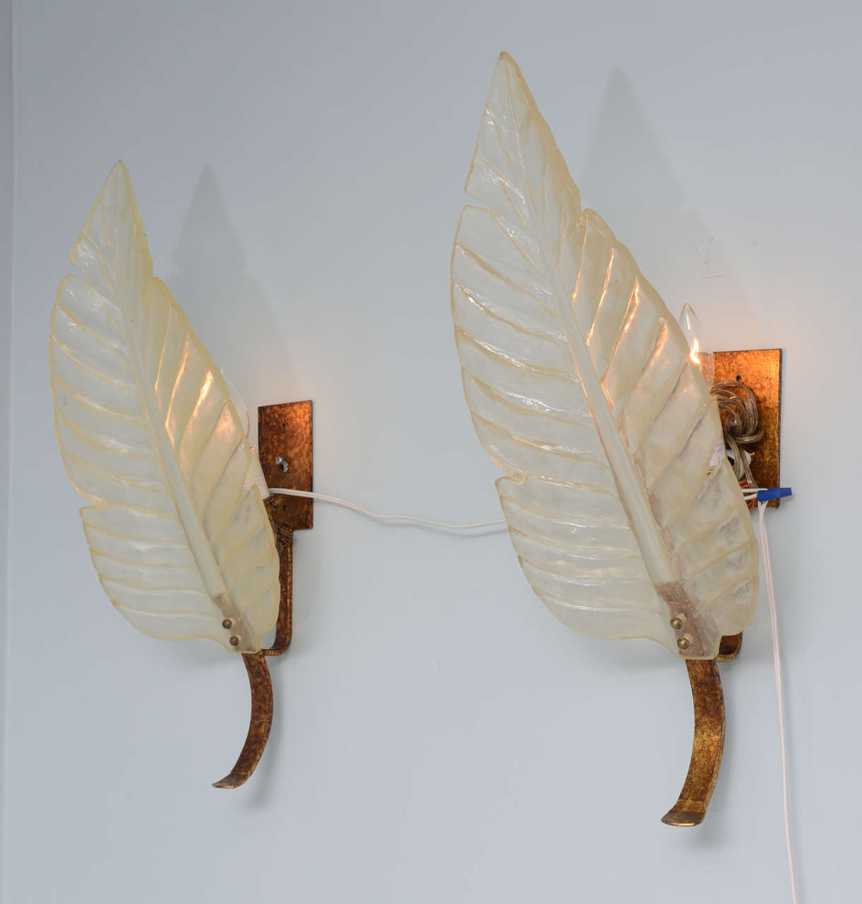 Italian Pair of Stunning Lucite Leaf Sconces