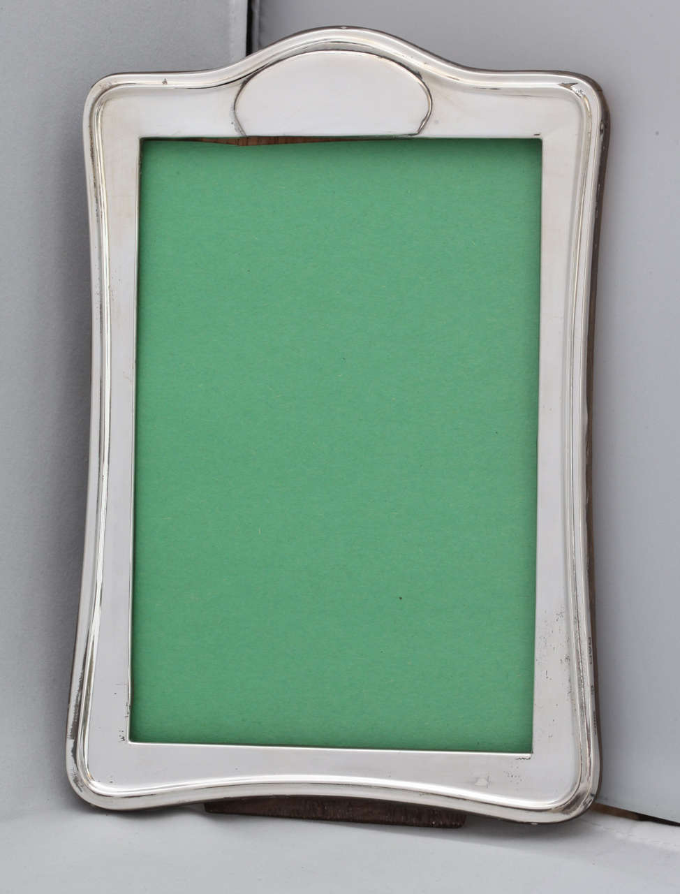 Edwardian, sterling silver picture frame, Chester, England, 1917, James Deakin & William Deakin - makers. Wood backed. Measures: 8