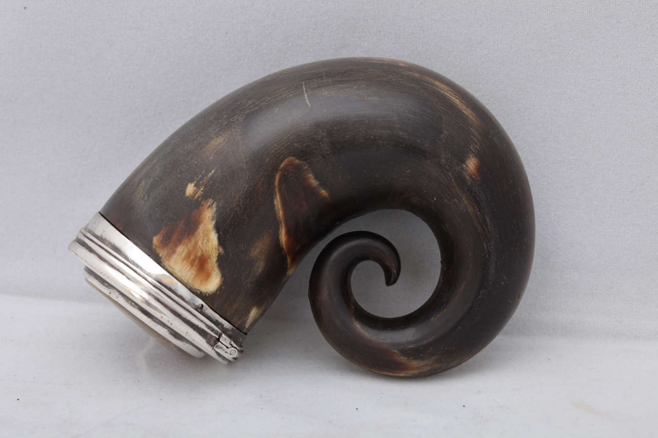 British Sterling Silver, Mounted Horn and Agate Scottish Snuff Mull with Hinged Lid